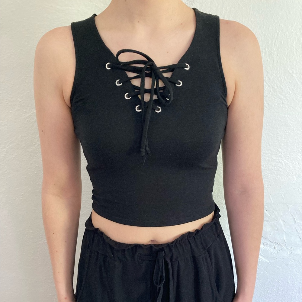 Heart & Hips lace up crop top. Color Black. Size Small